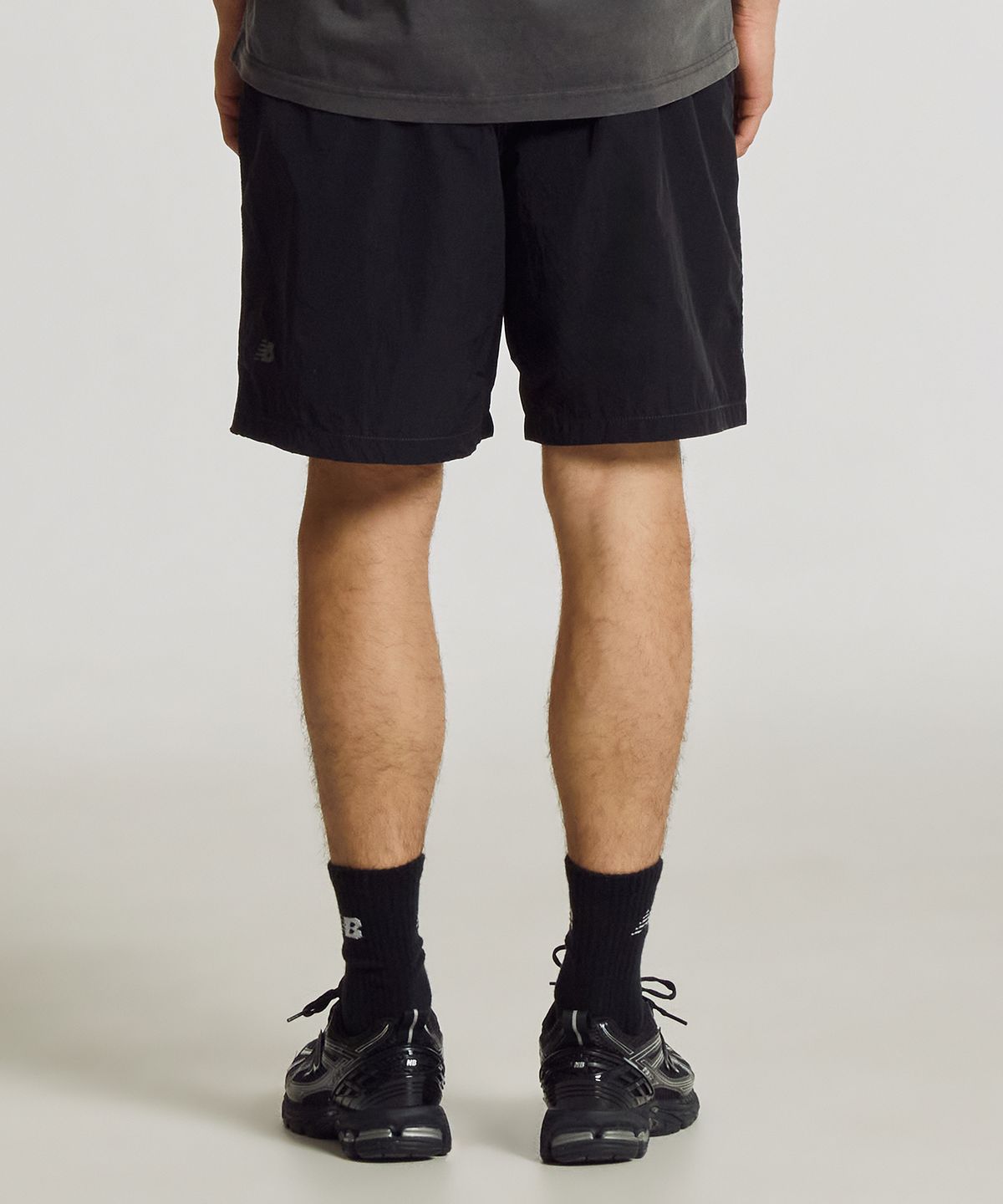 뉴발란스(NEW BALANCE) NBNVF31743 / UNI Ndurance 4.5부 우븐 쇼츠 (BLACK)