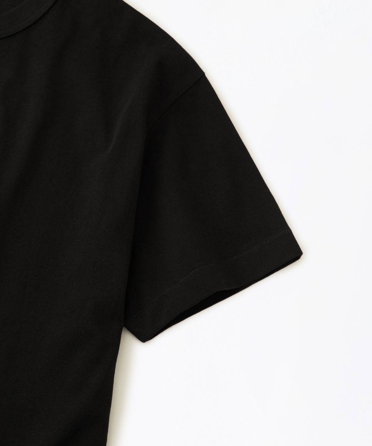 아웃스탠딩(OUTSTANDING) [2PACK] CROP FIT HALF SLEEVE TEE_OFF WHITE/BLACK