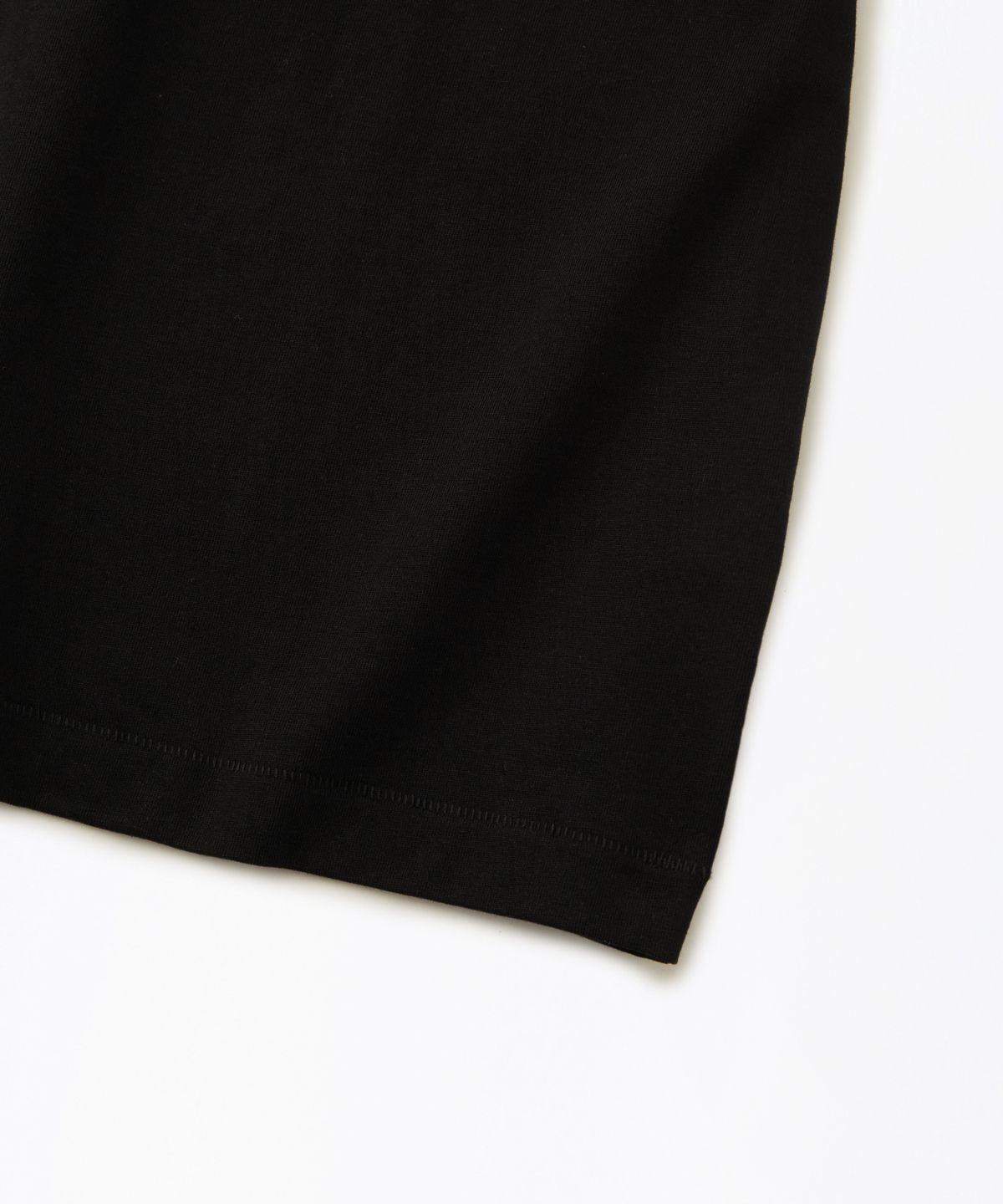 아웃스탠딩(OUTSTANDING) [2PACK] CROP FIT HALF SLEEVE TEE_OFF WHITE/BLACK