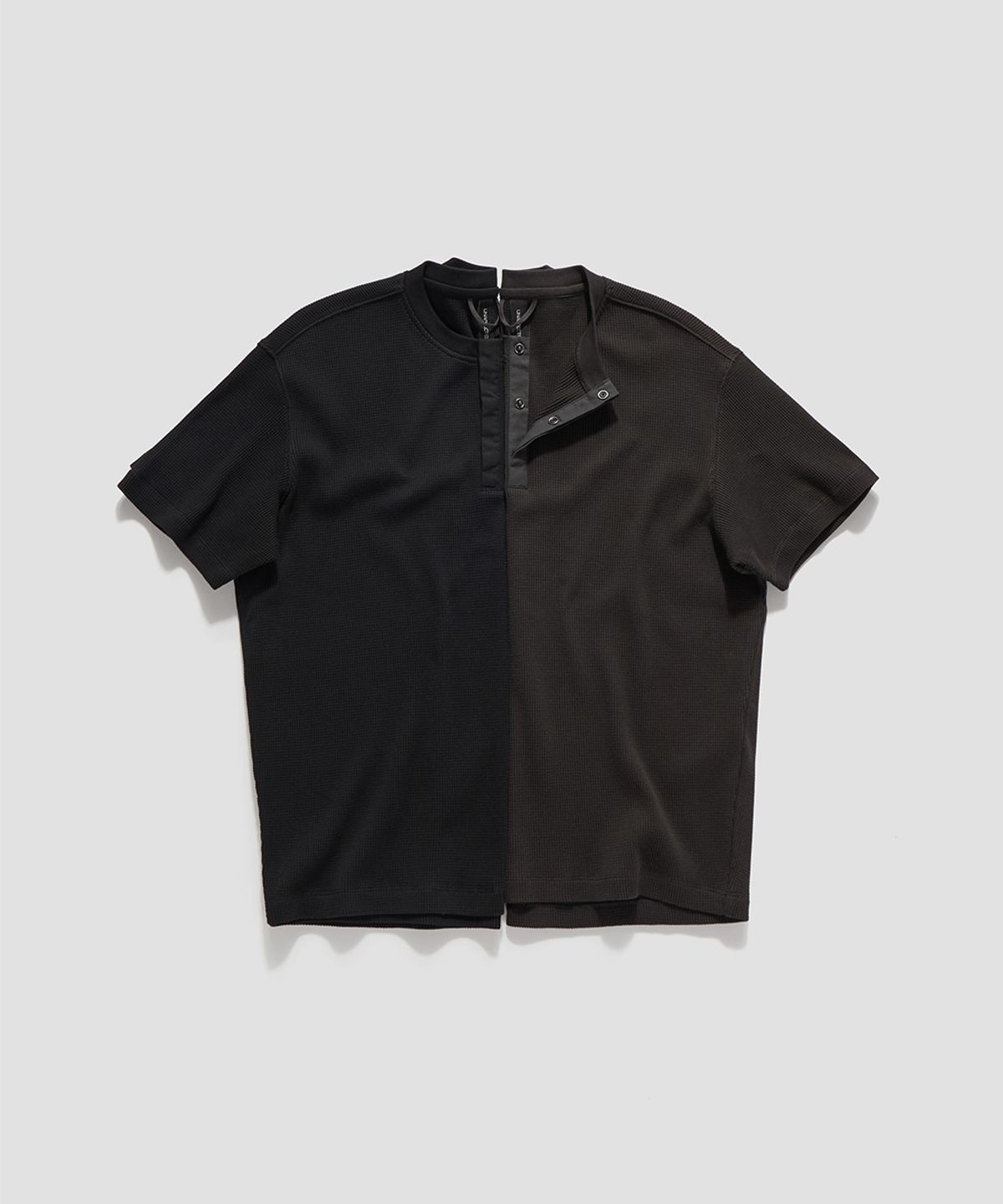 언어펙티드 에센셜(UNAFFECTED ESSENTIAL) HENLEY NECK T-SHIRT (2 COLOR)