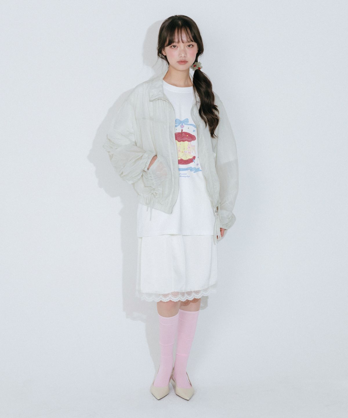 멜로토리(MELLOTORY) 애플 메리고라운드 반팔 티셔츠 (2color)