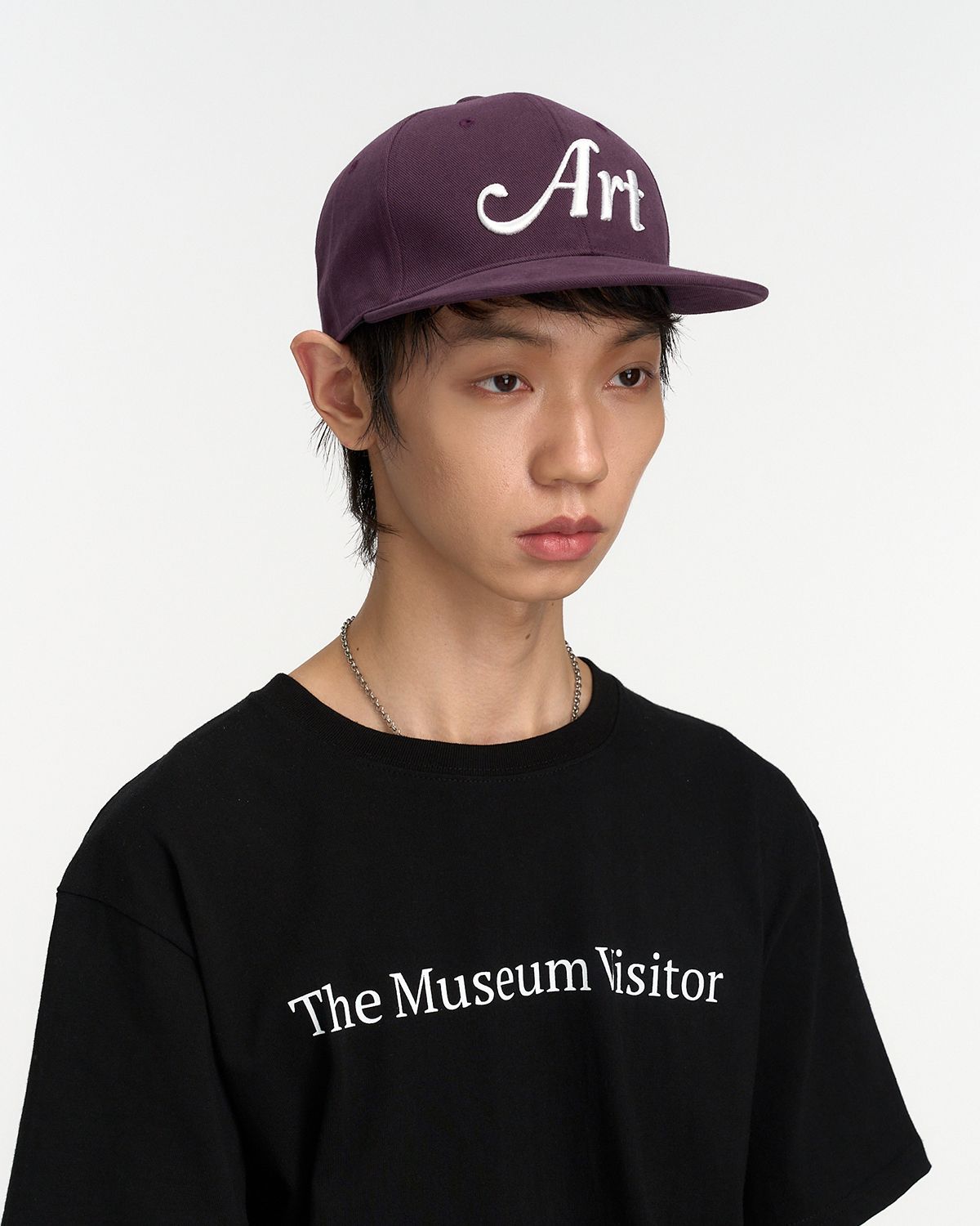더뮤지엄비지터(THEMUSEUMVISITOR) ART ICON EMBROIDERY CAP (VIOLET)