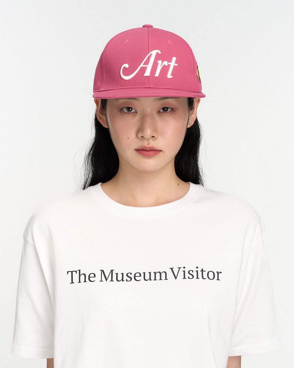 더뮤지엄비지터(THEMUSEUMVISITOR) ART ICON EMBROIDERY CAP (PINK)