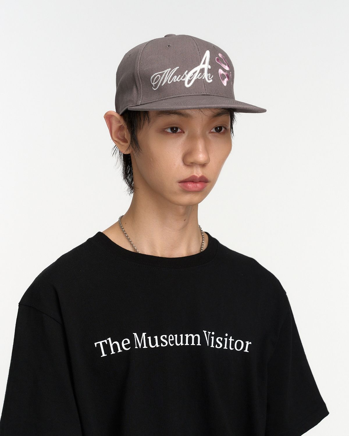 더뮤지엄비지터(THEMUSEUMVISITOR) LEOPARD EMBROIDERY CAP (MOCHA)