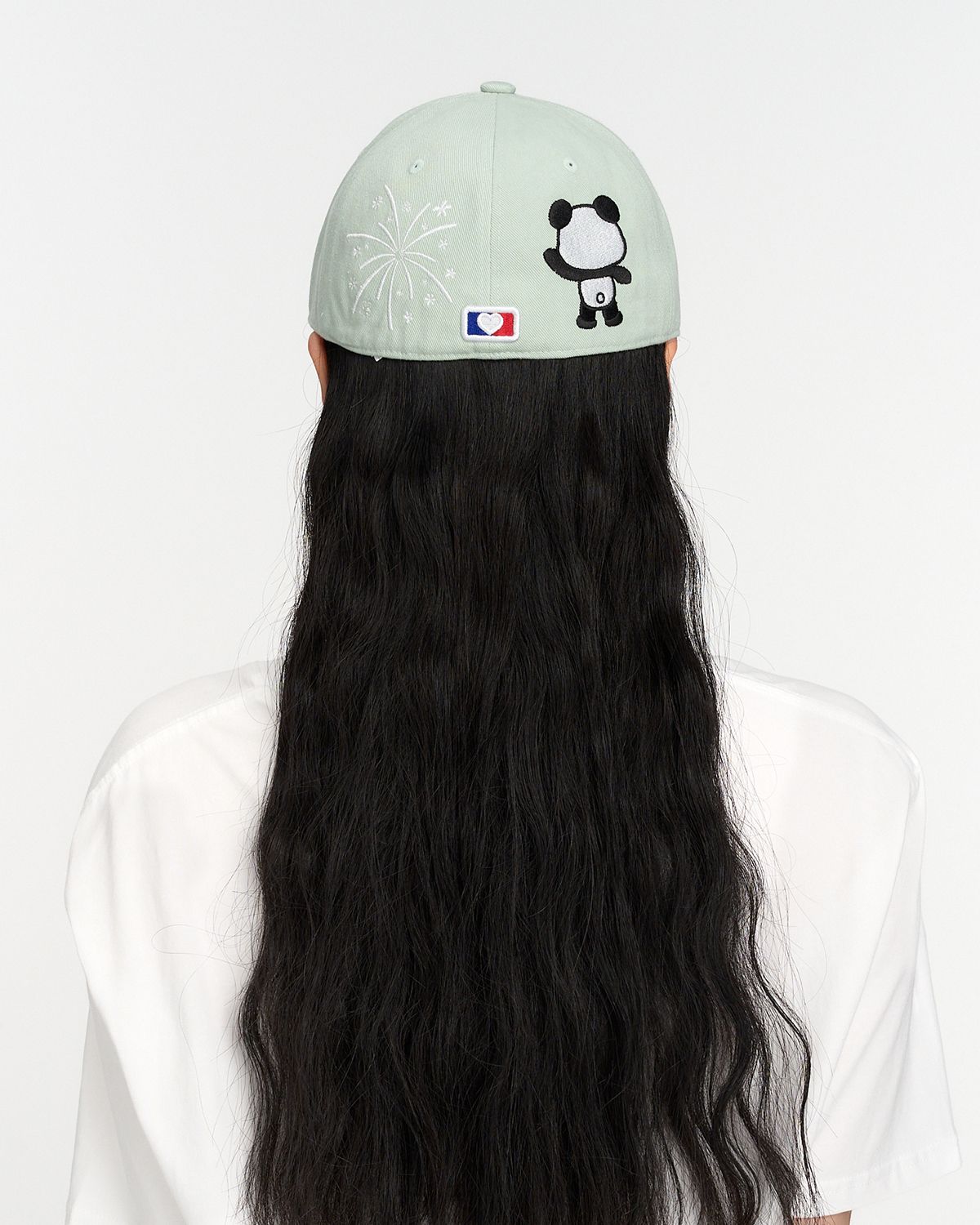 더뮤지엄비지터(THEMUSEUMVISITOR) PANDA EMBROIDERY CAP (MINT)
