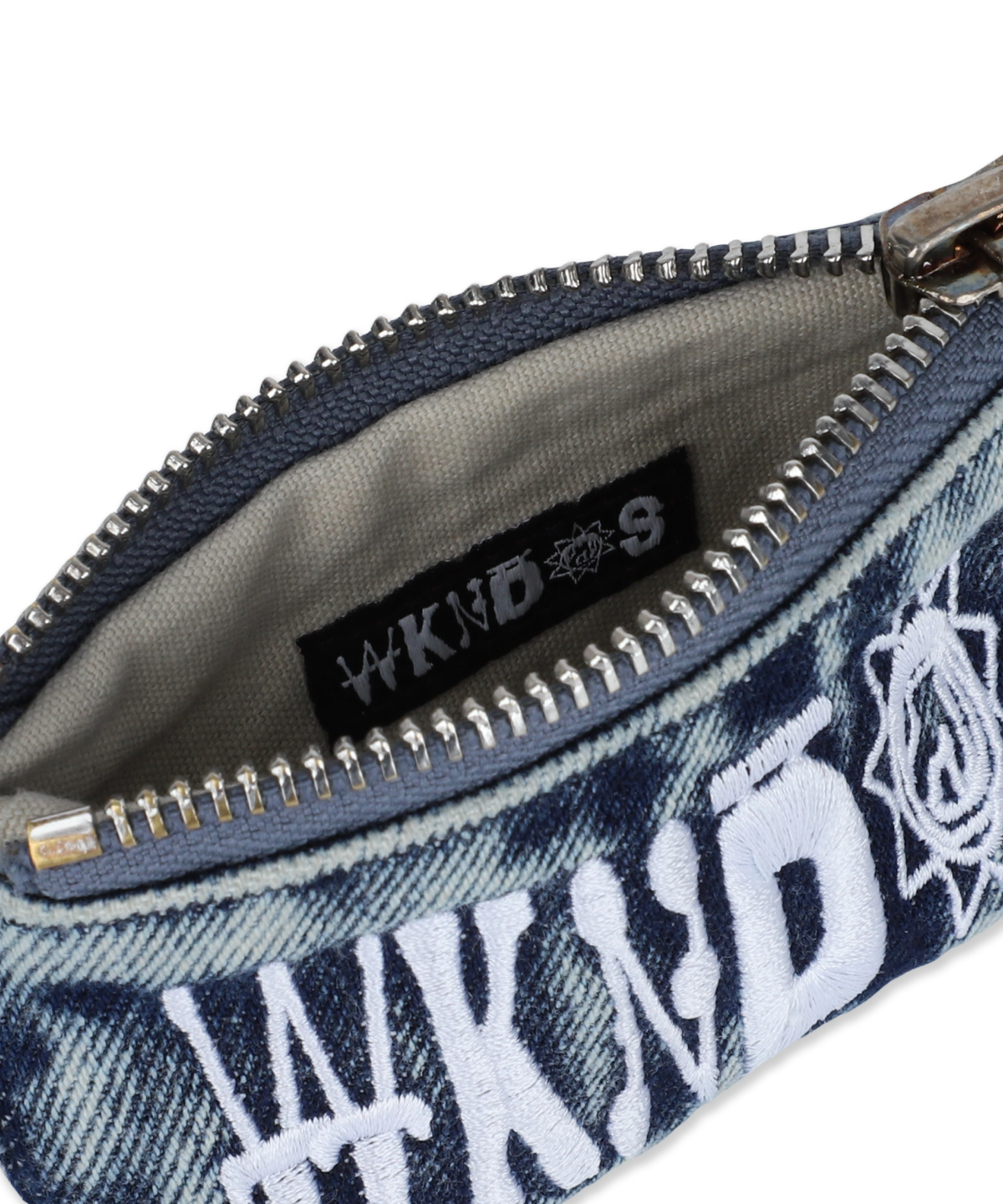 위캔더스(WKNDRS) [WKNDRS x GWAXNG] SNARL CARD WALLET (L.DENIM)