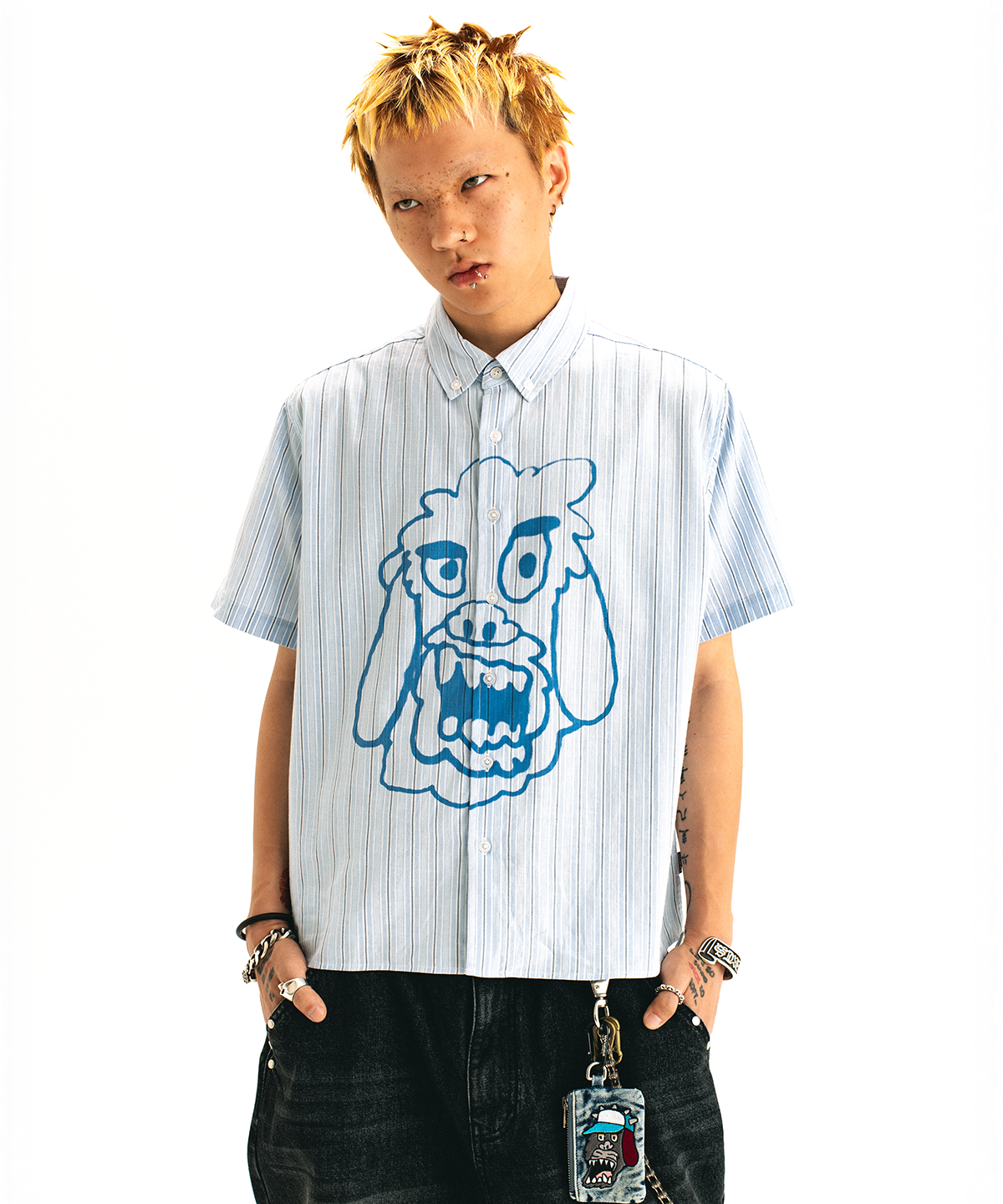위캔더스(WKNDRS) [WKNDRS x GWAXNG] SNARL CARD WALLET (L.DENIM)