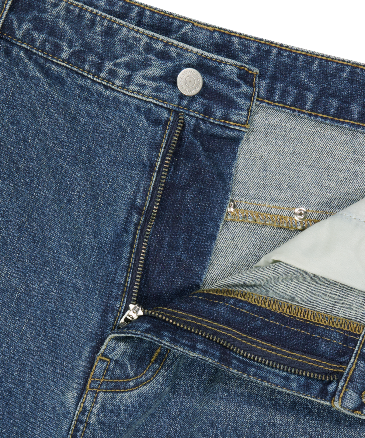 위캔더스(WKNDRS) [WKNDRS x GWAXNG] DULLY STUDDED DENIM PANTS (DENIM)