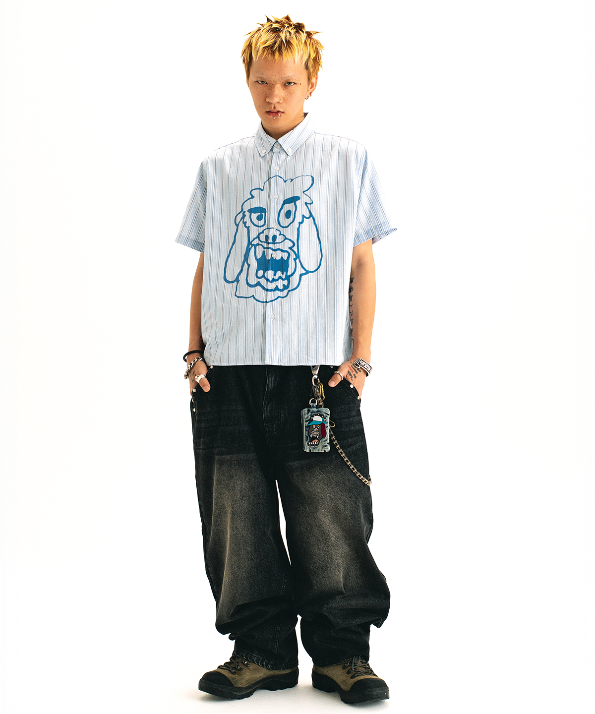 위캔더스(WKNDRS) [WKNDRS x GWAXNG] DULLY STUDDED DENIM PANTS (BLACK)