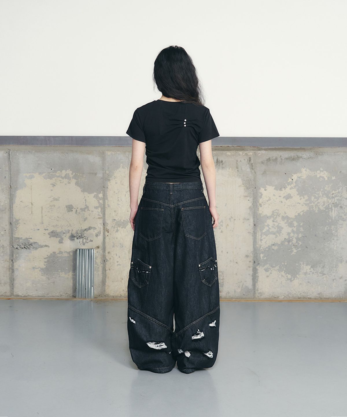 언유즈랩(UNUSEDLAB) 트리플 하트 우먼즈 반팔 티셔츠 [블랙]
