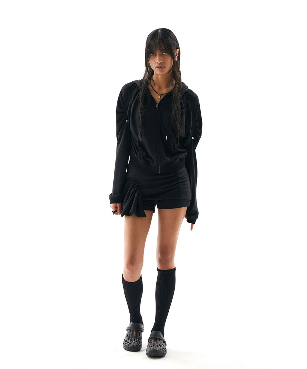 디프런티스(DIFFERENTIS) Distorted Shorts (BK)