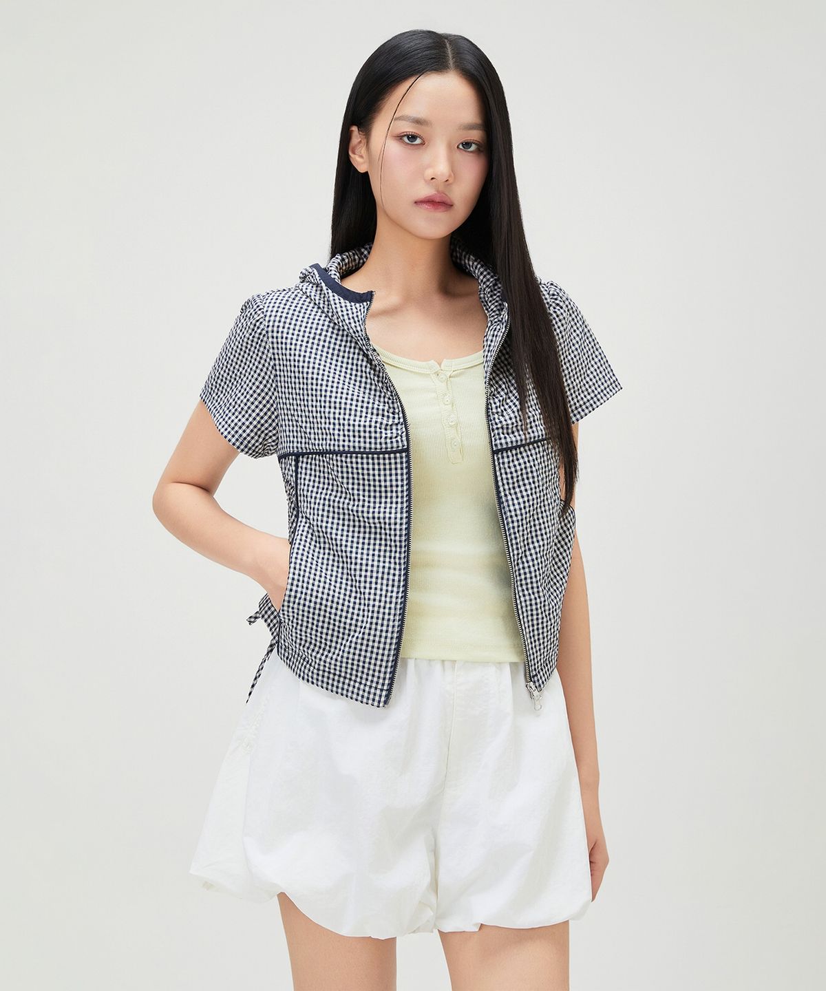 미쏘(MIXXO) 후드 체크 반팔 점퍼_MIWJJG701G