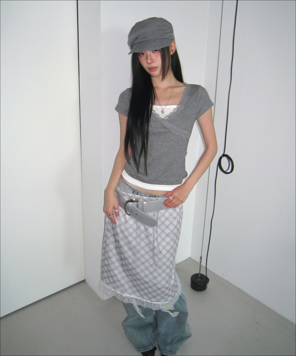 미쏘(MIXXO) Sheer Lace Midi Skirt