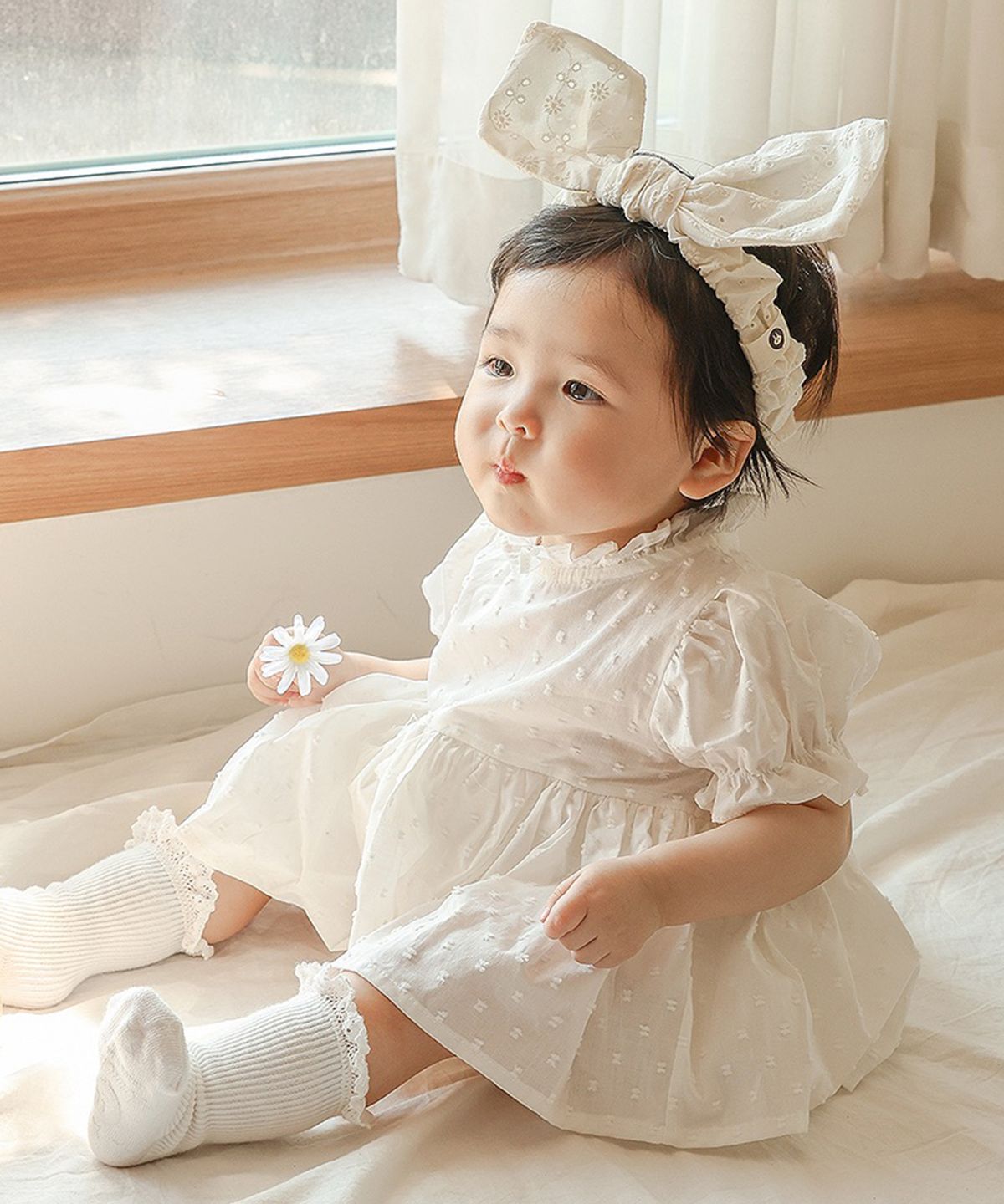 아림클로젯(ARIMCLOSET) 청순하게 반짝이는 우리아가 - 아기 프릴 바디슈트
