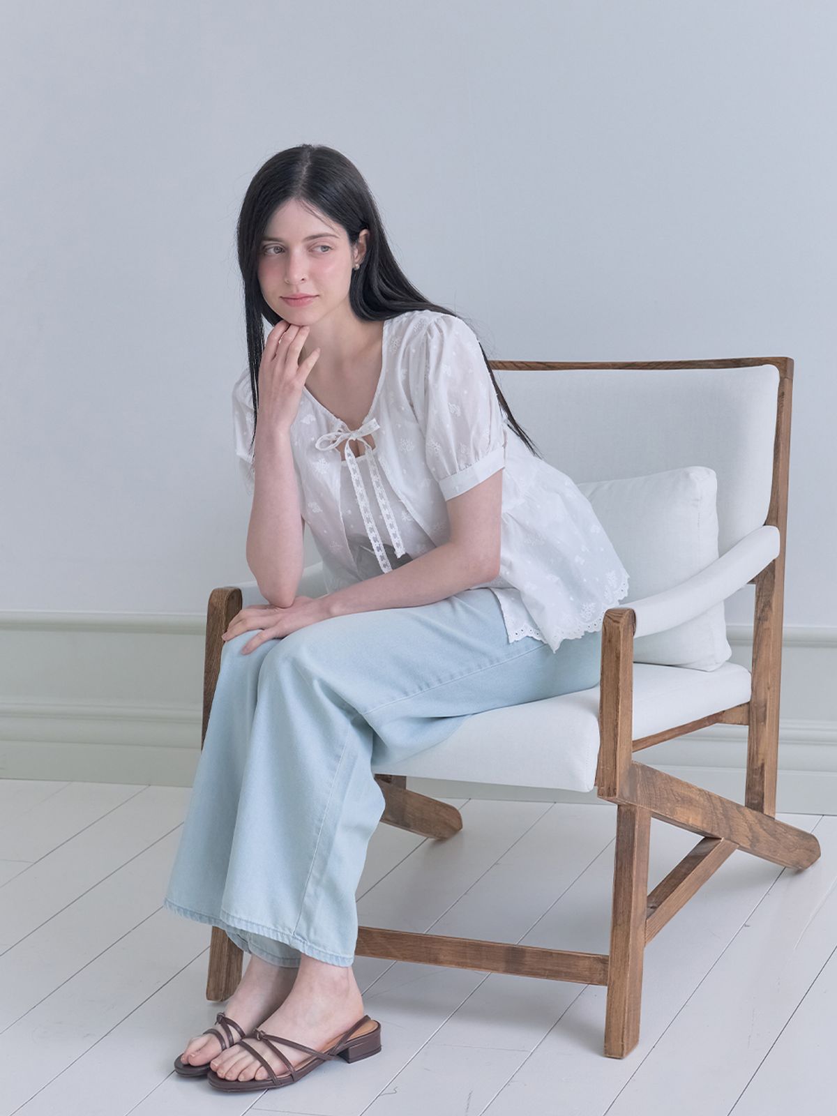 메종르하르(MAISONLEHAR) 에델 레이스 블라우스 (나시SET) 1color