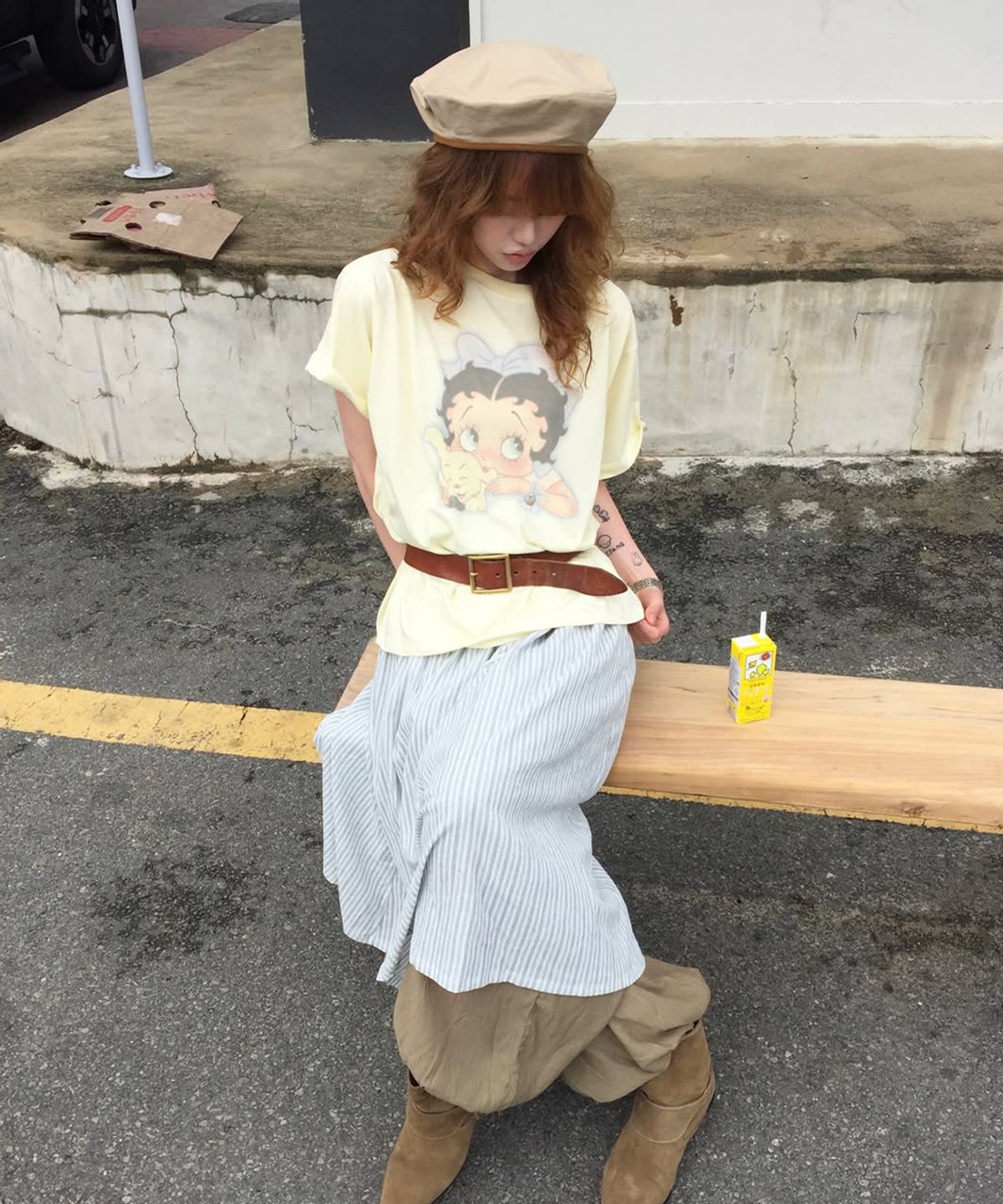 론론(RONRON) BETTY BOOP RIBBON BASIC FIT T SHIRT SOFT YELLOW