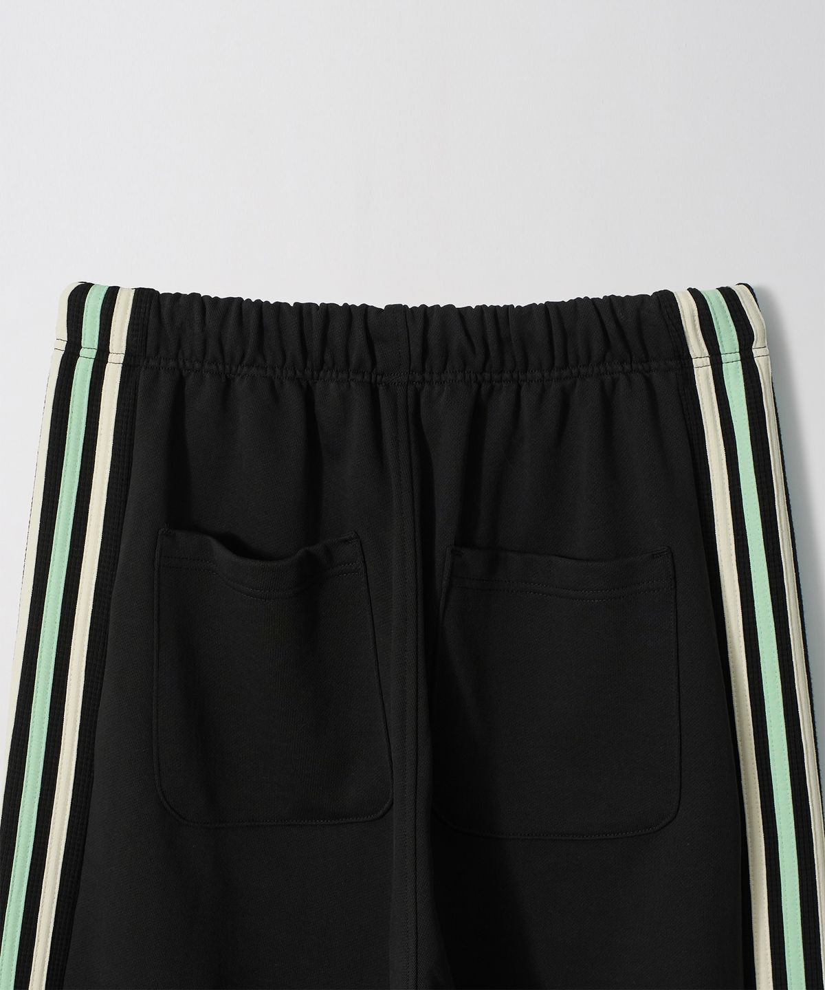 가먼츠팹(GARMENTS FAB) Rainbow Binding Sweatpants (BLACK)