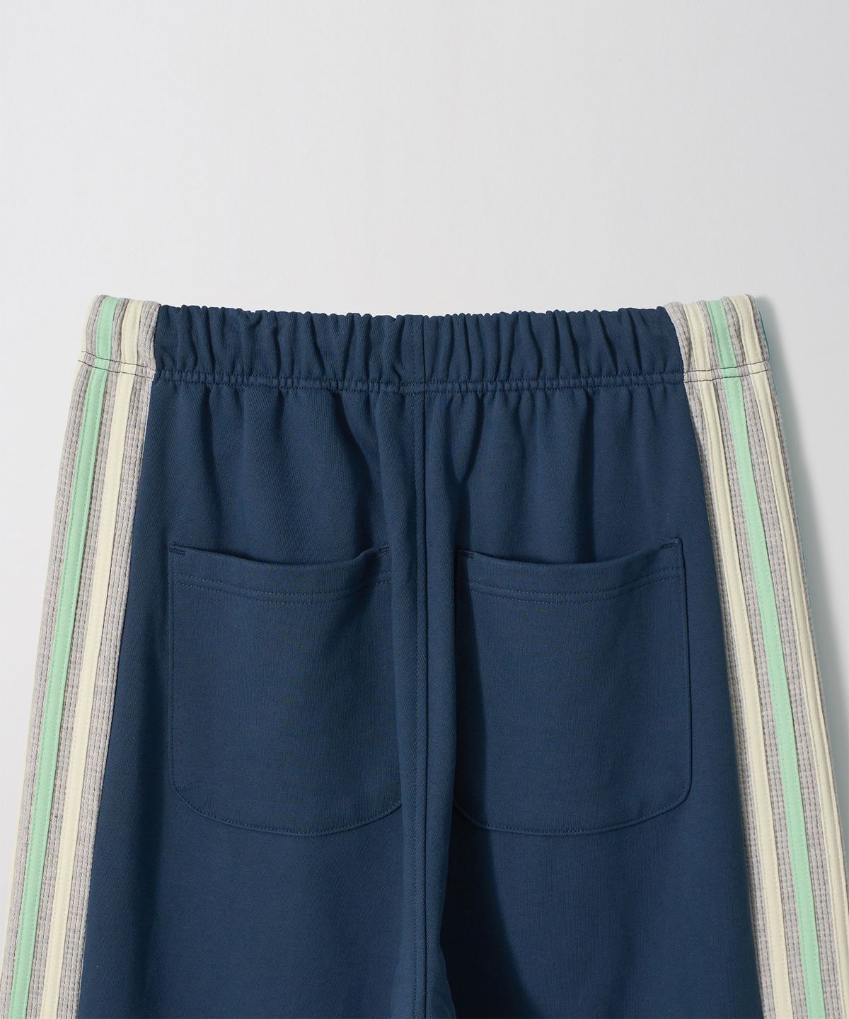가먼츠팹(GARMENTS FAB) Rainbow Binding Sweatpants (NAVY)