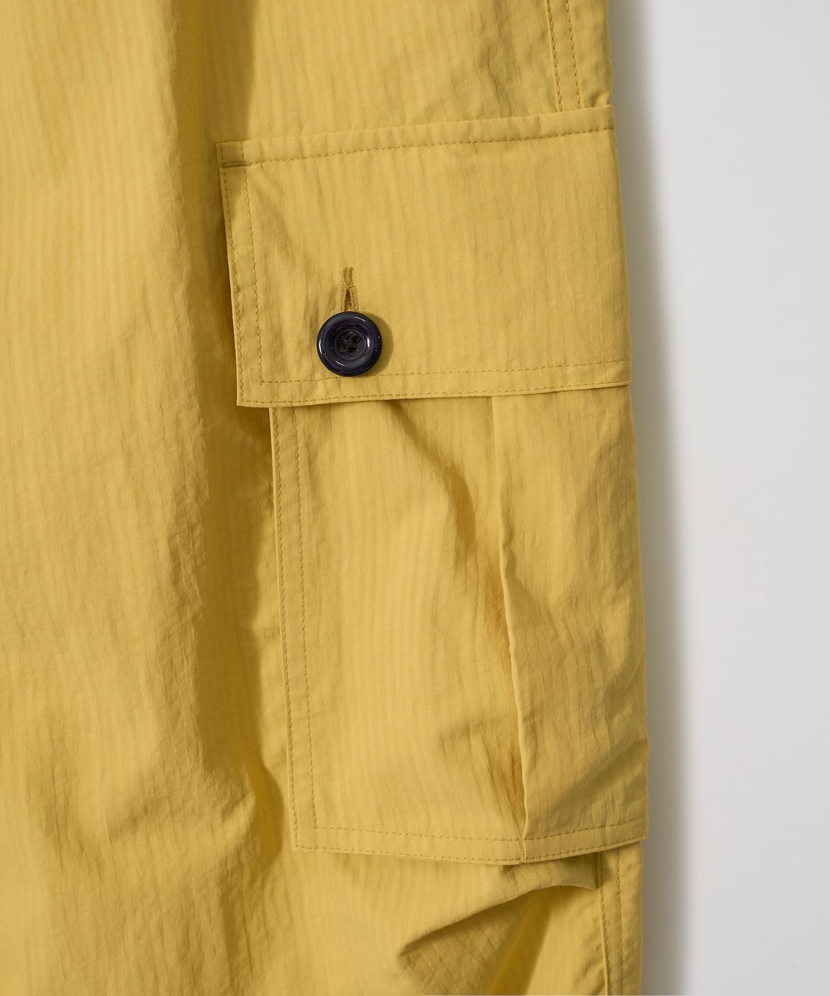 가먼츠팹(GARMENTS FAB) 8 Buttons Parachute Nylon Pants (YELLOW)