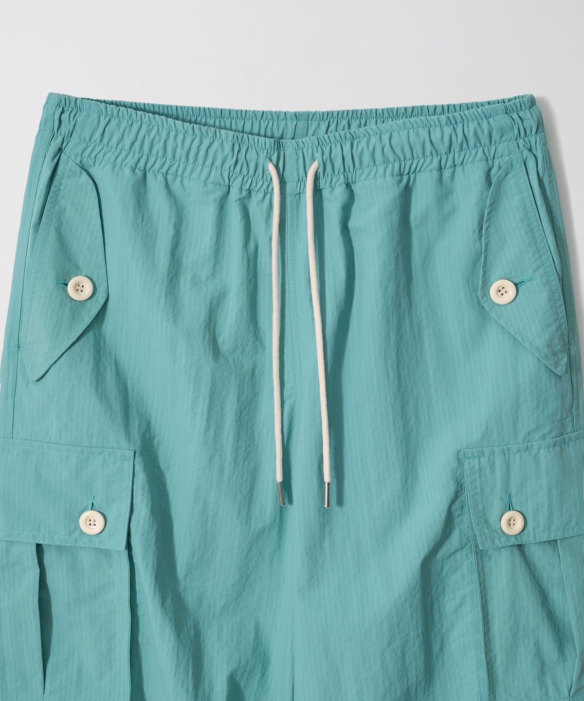 가먼츠팹(GARMENTS FAB) 8 Buttons Parachute Nylon Pants (MINT)