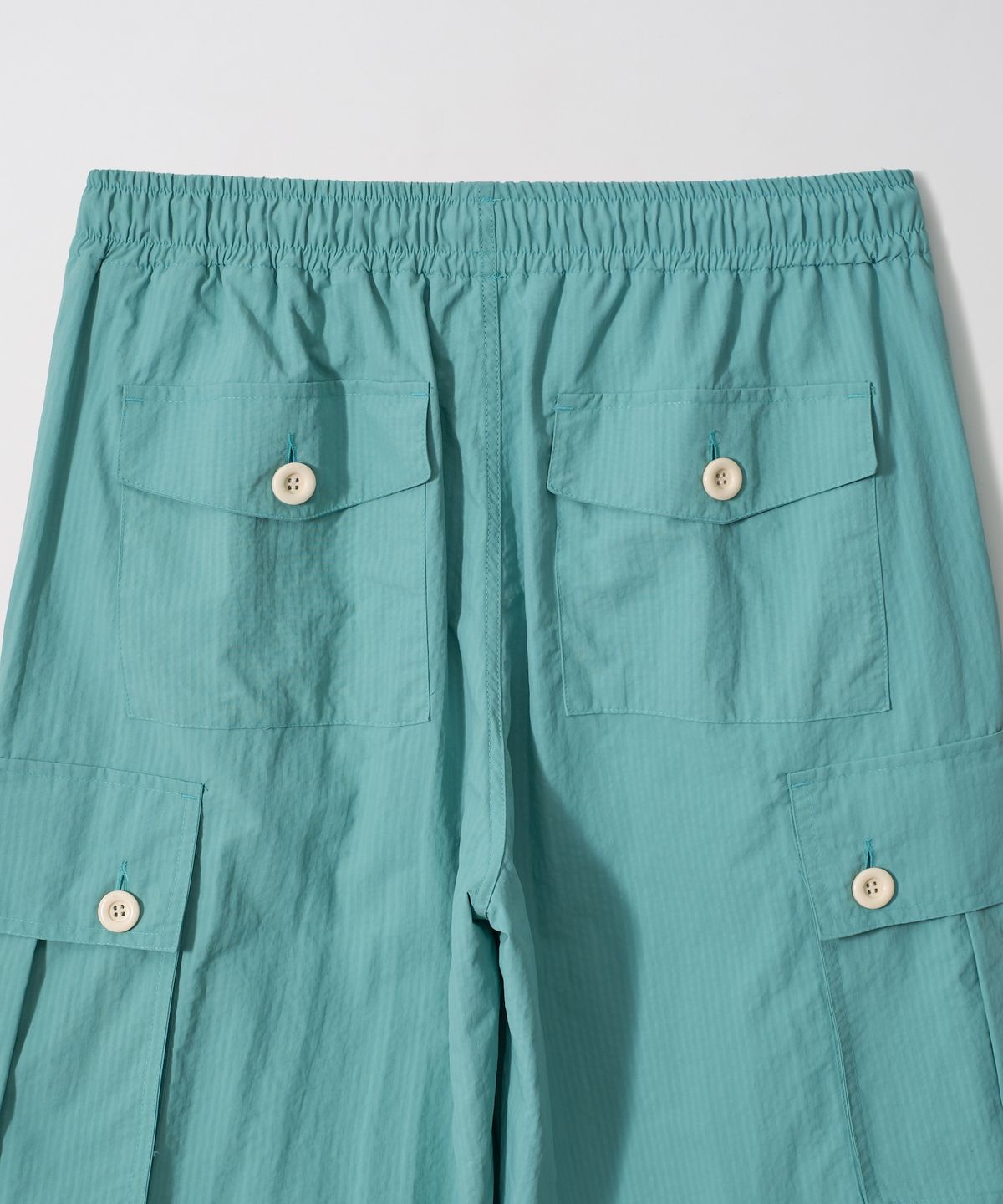 가먼츠팹(GARMENTS FAB) 8 Buttons Parachute Nylon Pants (MINT)