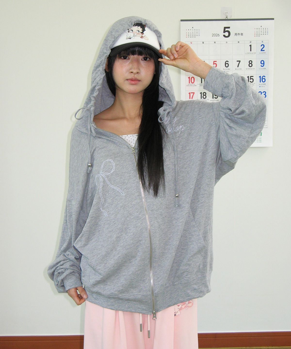 론론(RONRON) BETTY BOOP DREAMY RIBBON HOODIE ZIP UP GREY