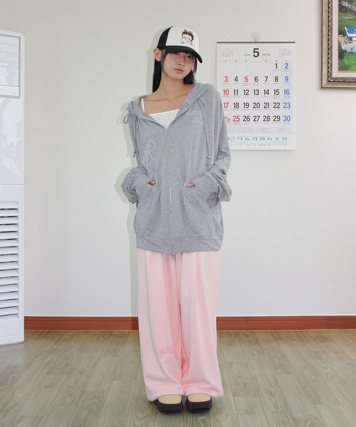론론(RONRON) BETTY BOOP DREAMY RIBBON HOODIE ZIP UP GREY