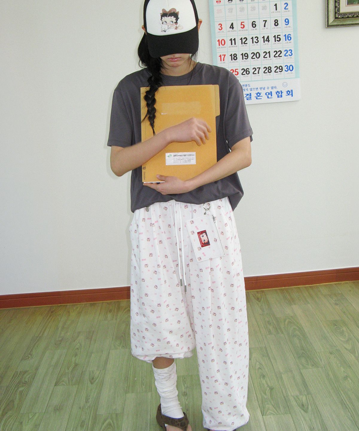 론론(RONRON) BETTY BOOP PATTERN SWEAT JOGGER PANTS WHITE