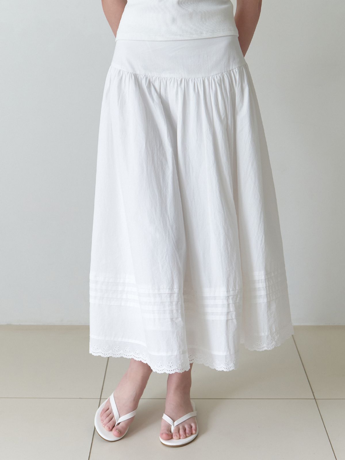 리엘(RE L) Vale lace pintuck skirt (white)