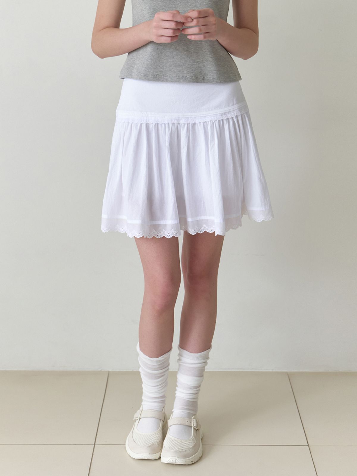 리엘(RE L) Berries lace mini skirt (white)
