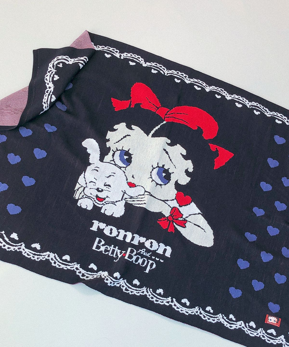 론론(RONRON) BETTY BOOP HEART LACE BLANKET NAVY