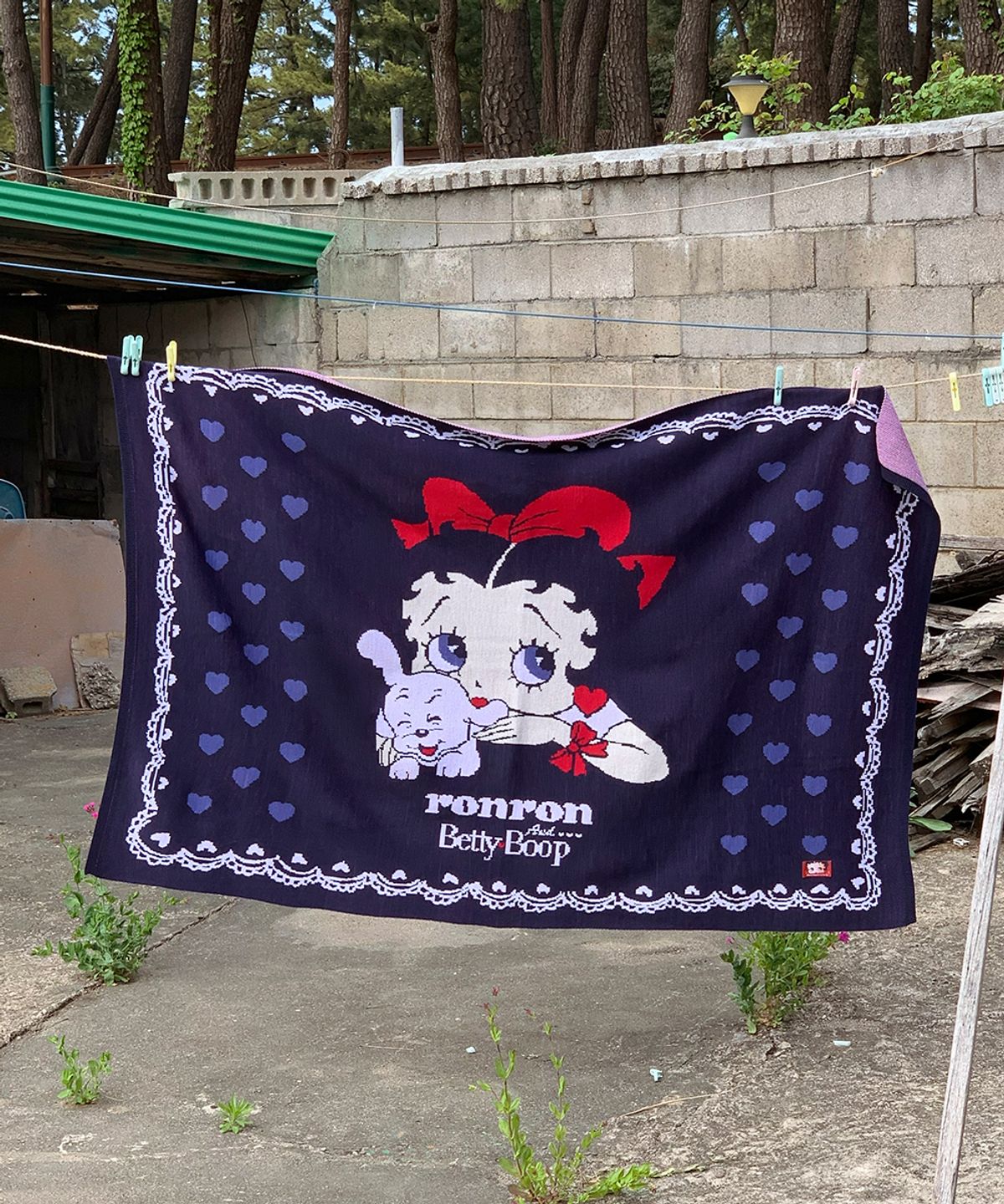 론론(RONRON) BETTY BOOP HEART LACE BLANKET NAVY