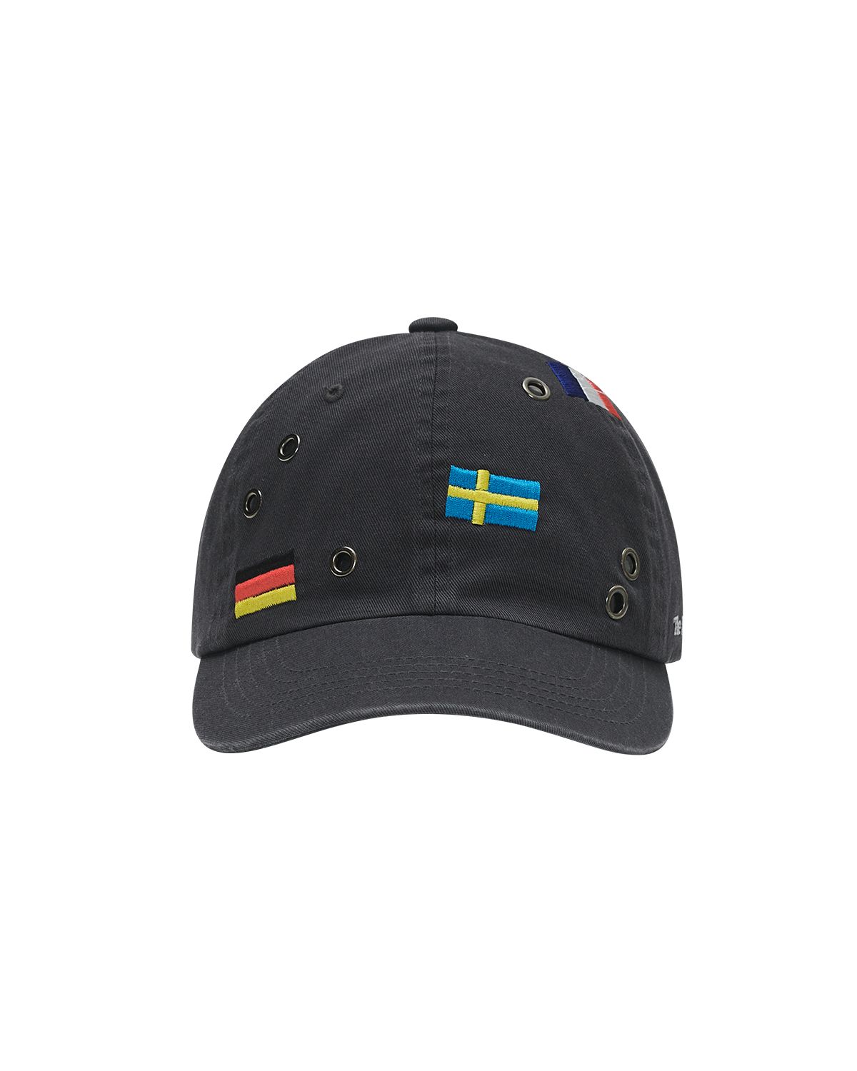 더뮤지엄비지터(THEMUSEUMVISITOR) FLAG EYELET BALL CAP (CHARCOAL)