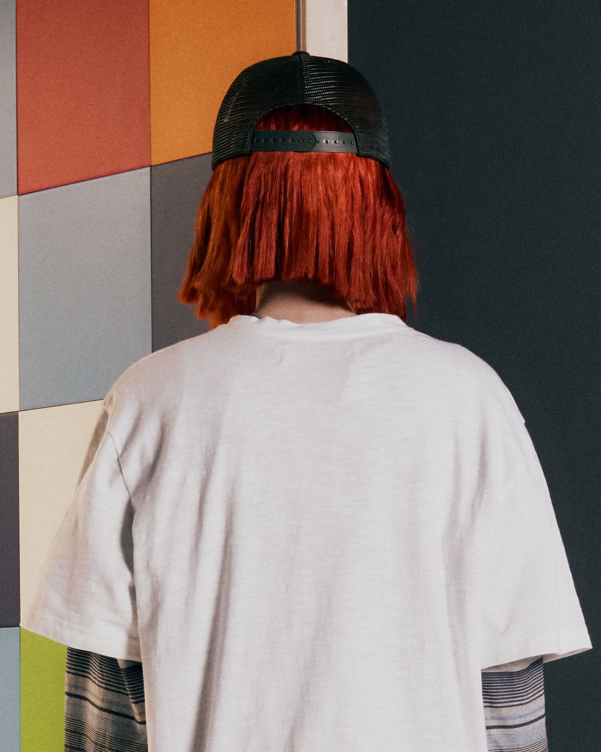 더뮤지엄비지터(THEMUSEUMVISITOR) COLOR TYPO 5 PANEL MESH CAP (KHAKI)