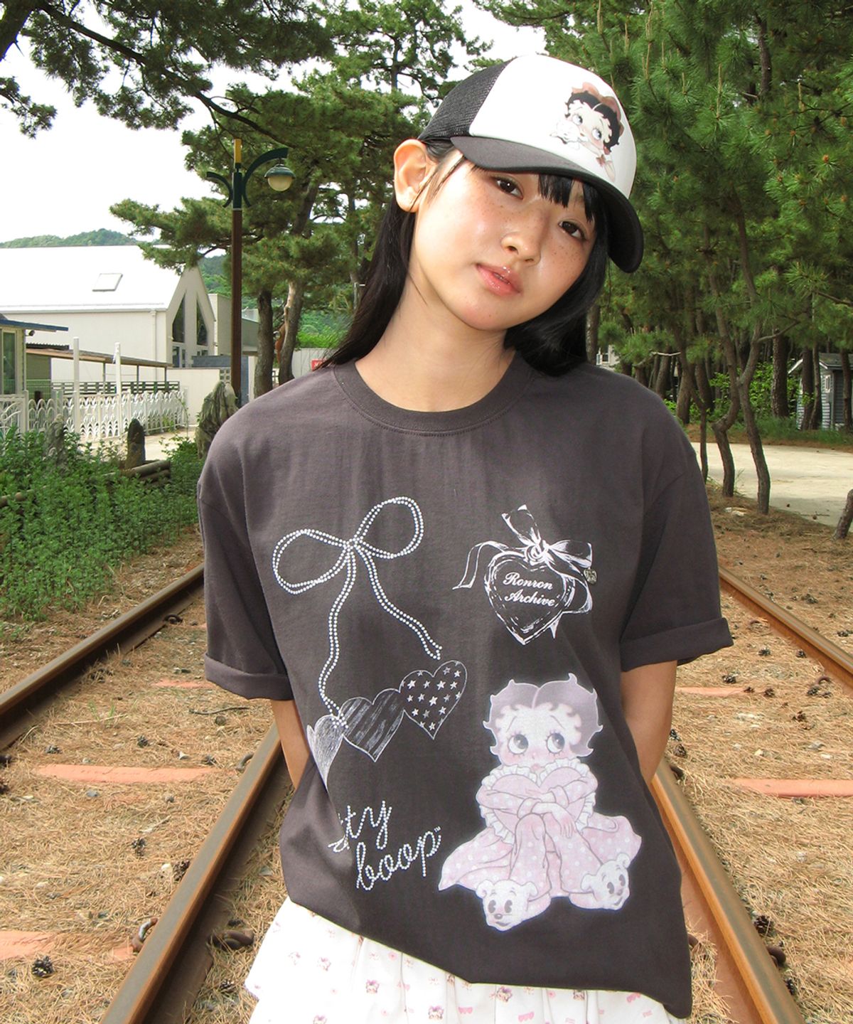 론론(RONRON) BETTY BOOP RIBBON MESH BALL CAP BLACK