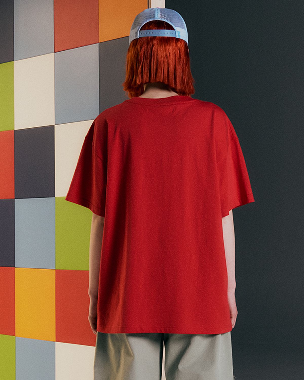 더뮤지엄비지터(THEMUSEUMVISITOR) 26 EXHIBITION OVERFIT T-SHIRT (RED)