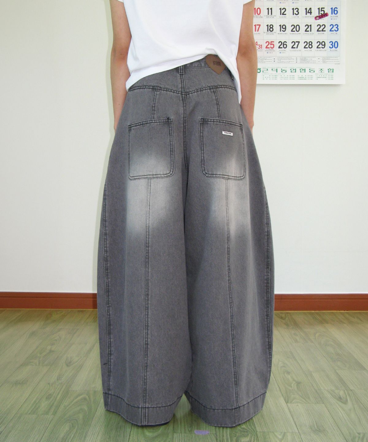 론론(RONRON) WIDE BALLOON DENIM PANTS BLACK