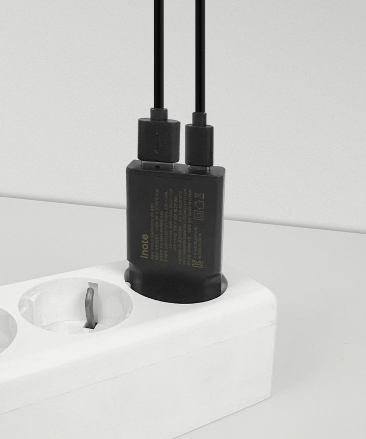 아이노트(INOTE) 아이노트 30W GaN PD 초고속충전기 2포트 C타입 USB-A