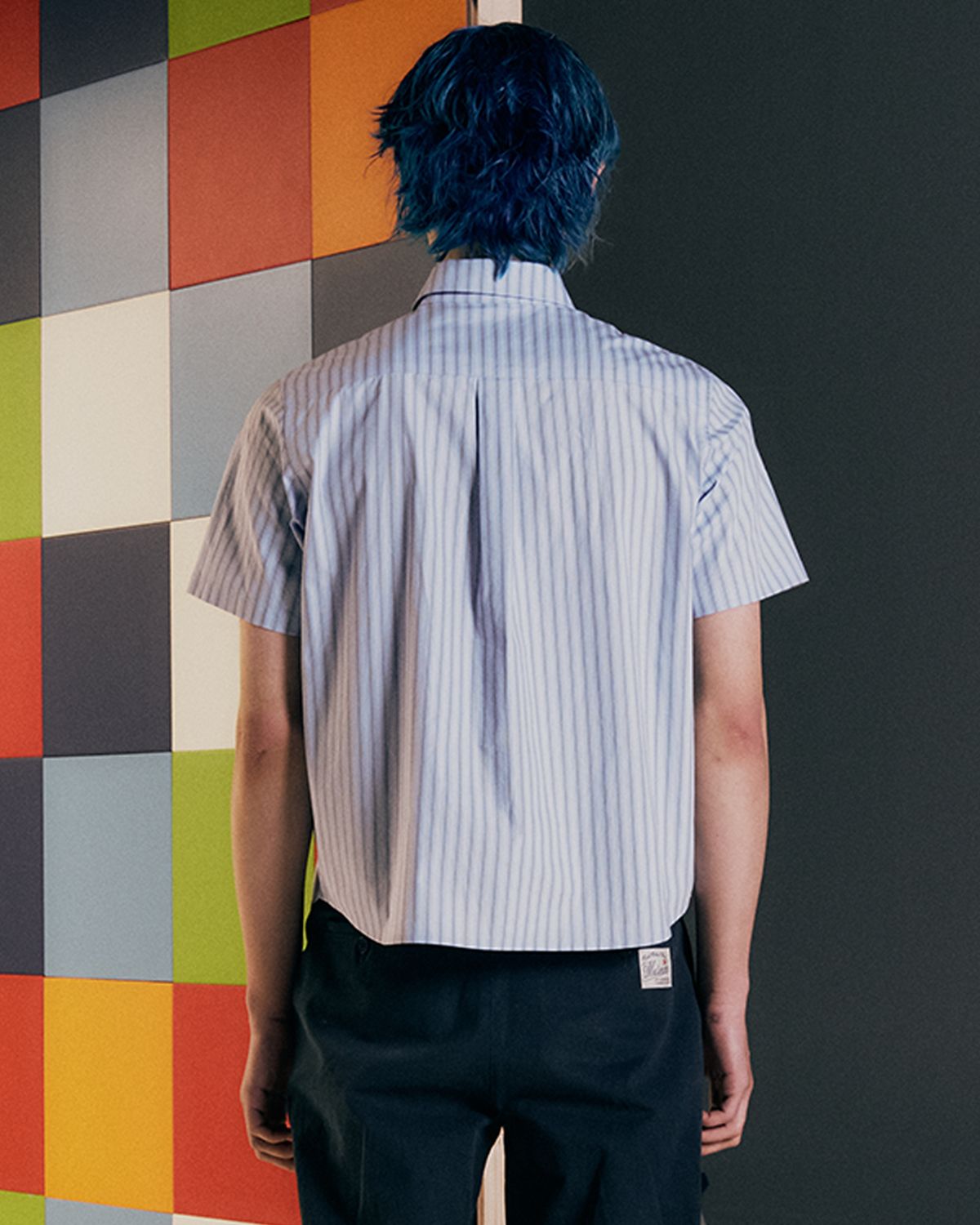 더뮤지엄비지터(THEMUSEUMVISITOR) STRIPE BUTTON HALF SHIRT (SKY BLUE)