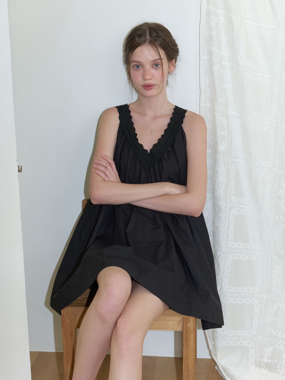 리엘(RE L) Veld lace mini dress (black)