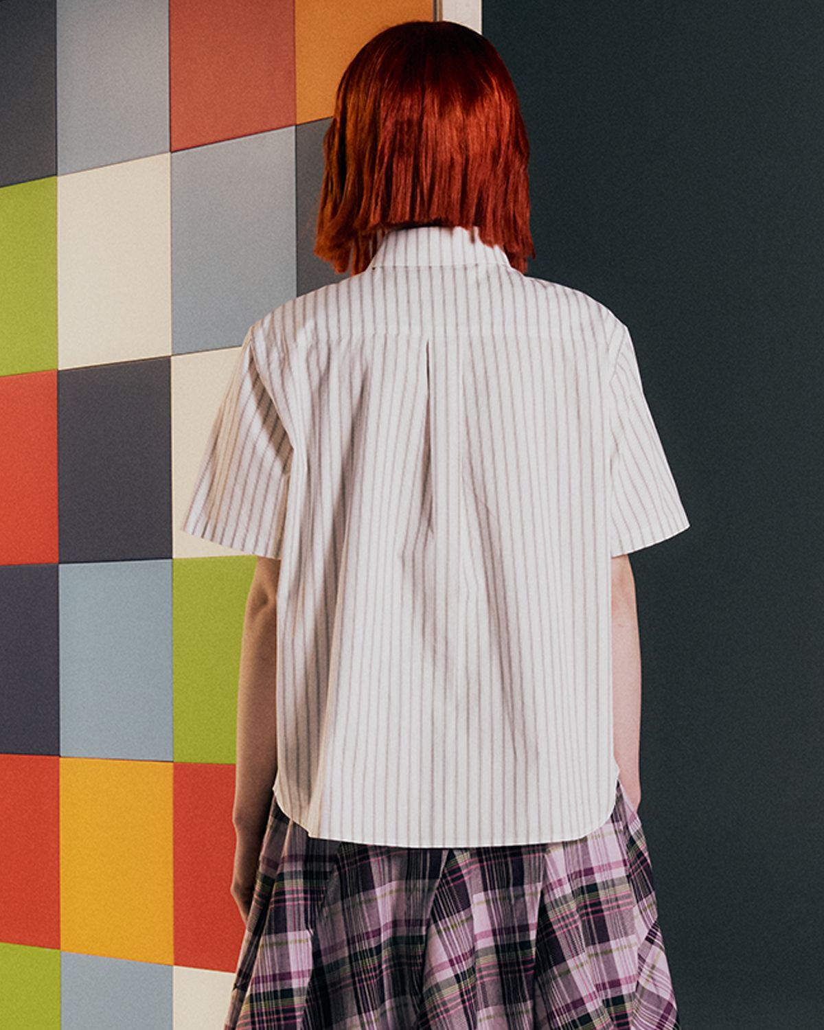 더뮤지엄비지터(THEMUSEUMVISITOR) STRIPE BUTTON HALF SHIRT (IVORY)