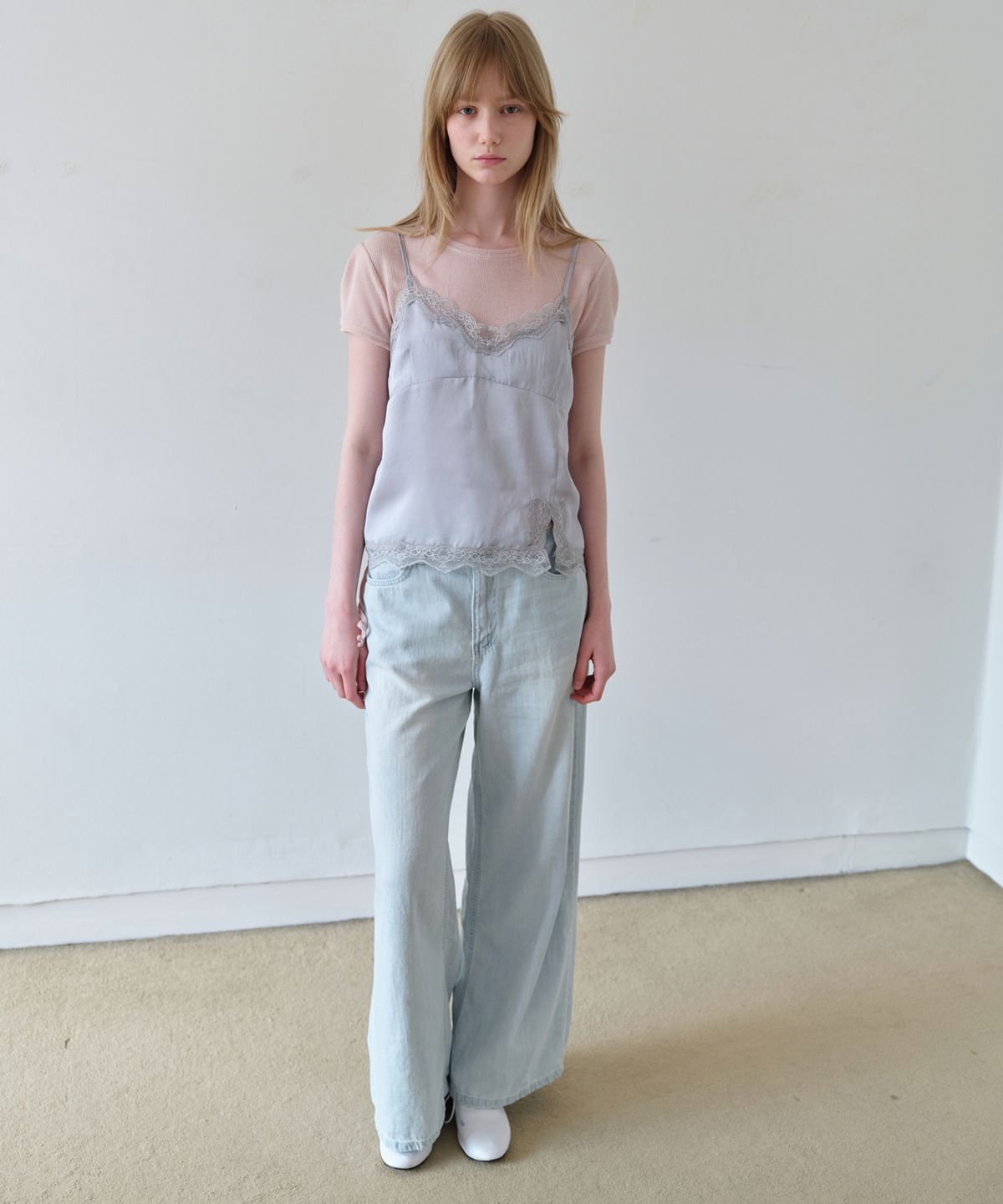 아위(AHWE) 사틴 레이스 슬리브리스_라이트 그레이