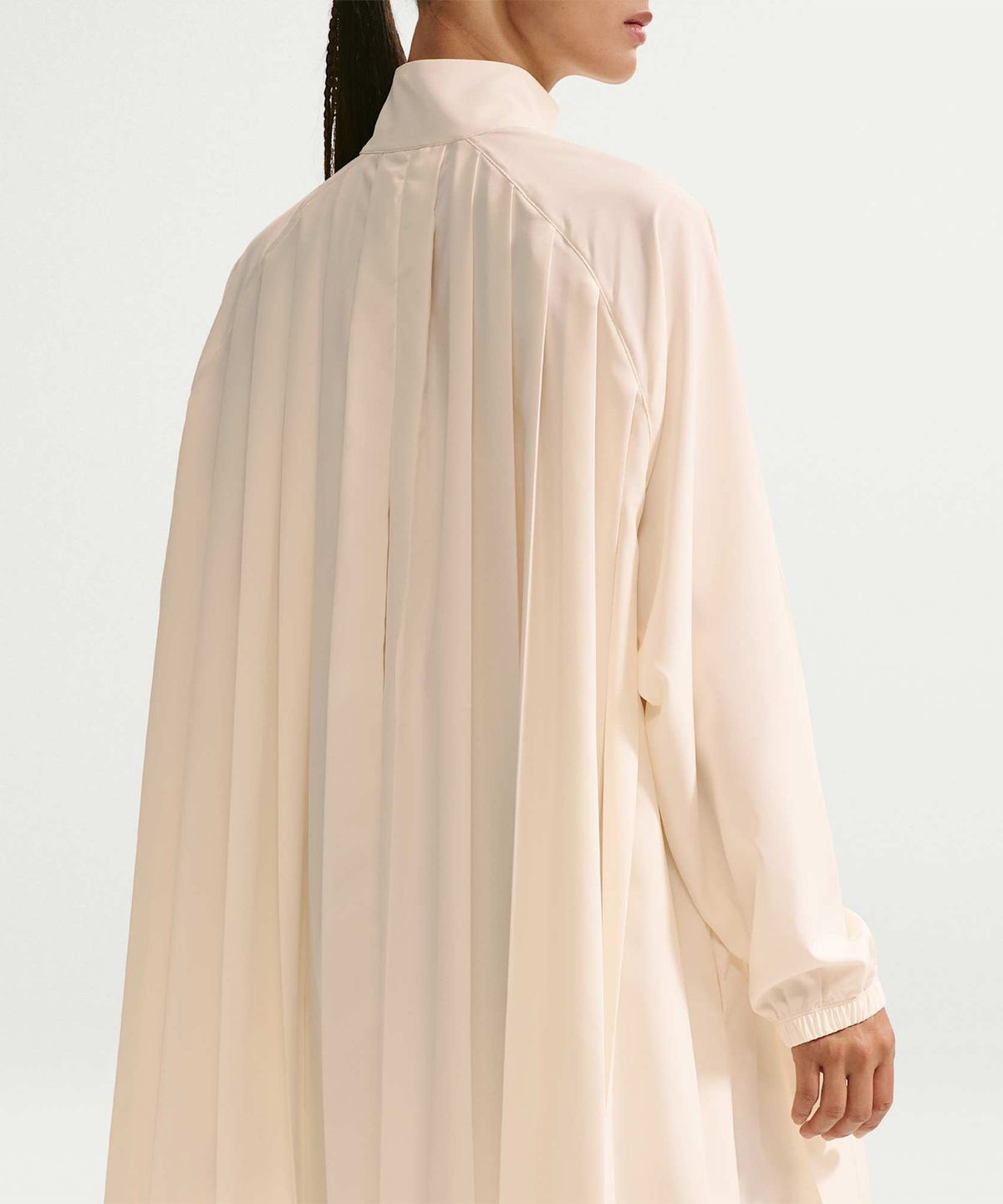 나이키(NIKE) 스포츠웨어 오버사이즈 긴소매 플리츠 미니 드레스 W - 초크 / IF0559-103