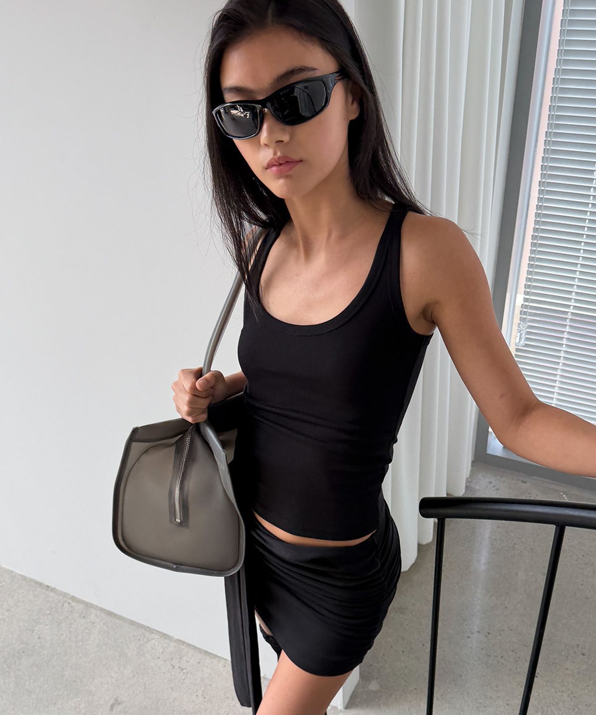 오도어(ODOR) ARC Mellow bag - Black