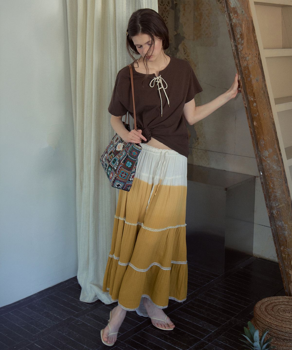 아우어노스텔지아(OURNOSTALGIA) Vintage Eyelet Half T-Shirt_Brown(OB6TP13)