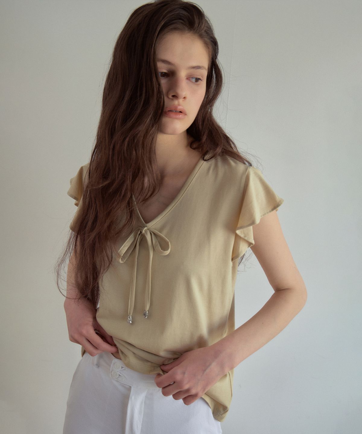 아우어노스텔지아(OURNOSTALGIA) Silket V-Neck Flare Sleeve T-Shirt_Dark Yellow(OB6TP14)