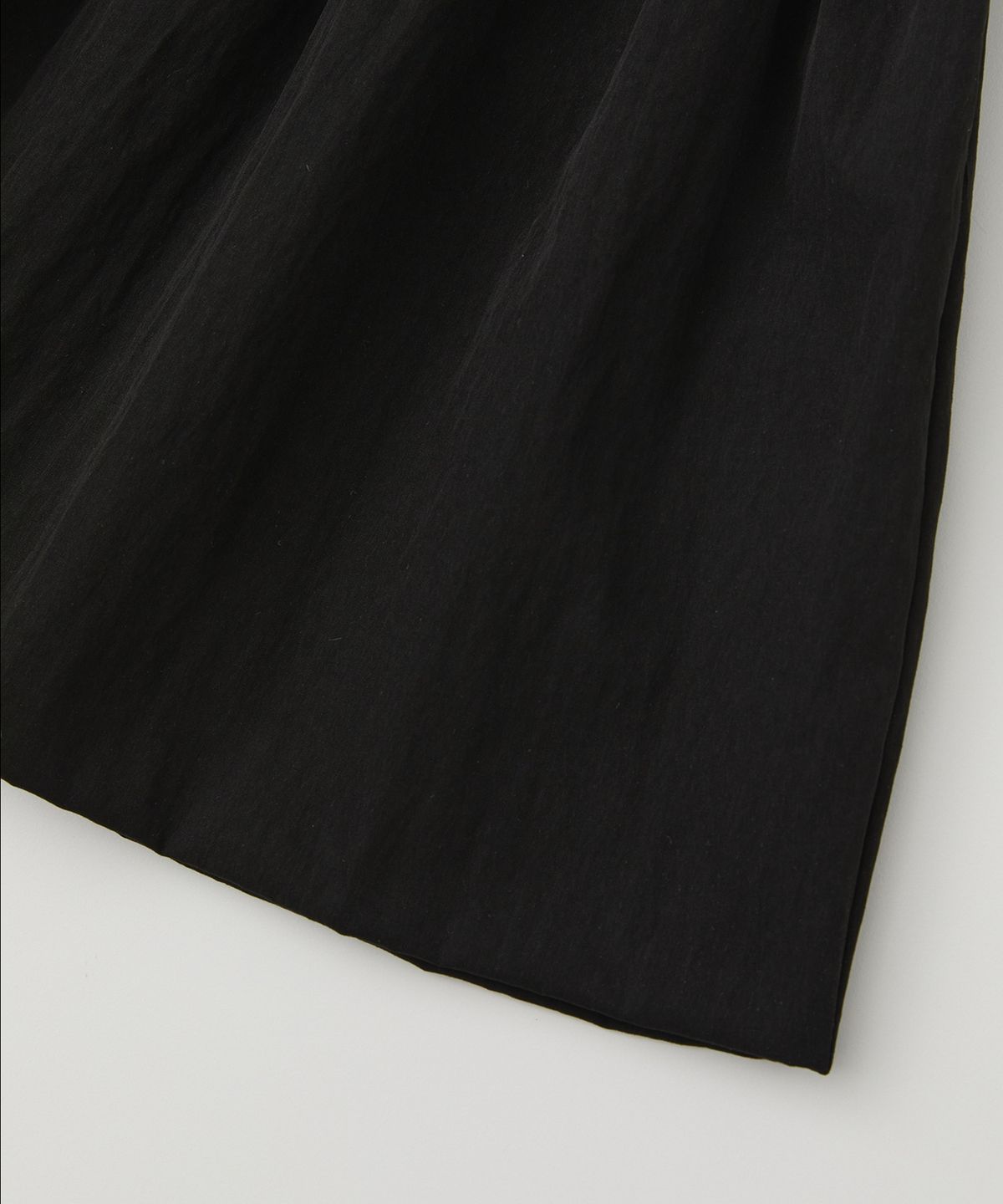 로우넬라인(LOW NELLINE) SENA NYLON STRING DRESS_BLACK