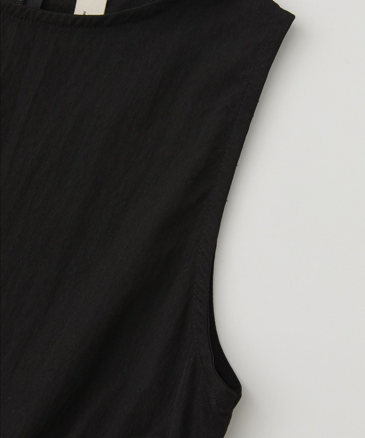 로우넬라인(LOW NELLINE) SENA NYLON STRING DRESS_BLACK