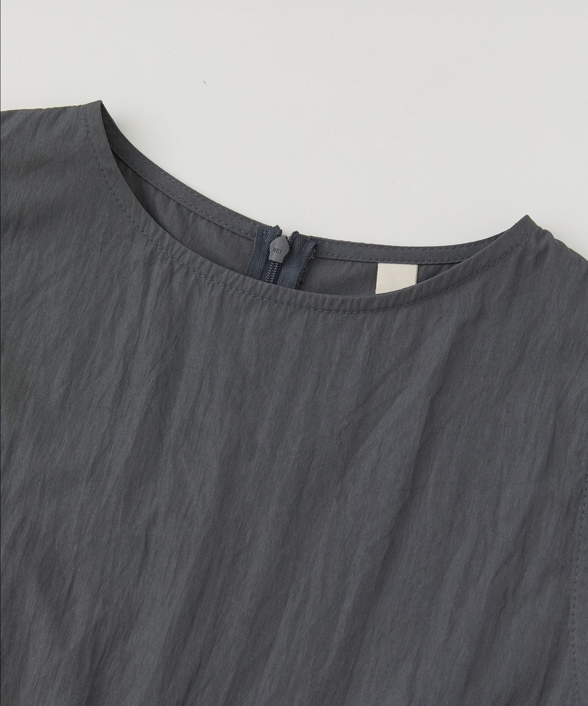 로우넬라인(LOW NELLINE) SENA NYLON STRING DRESS_CHARCOAL