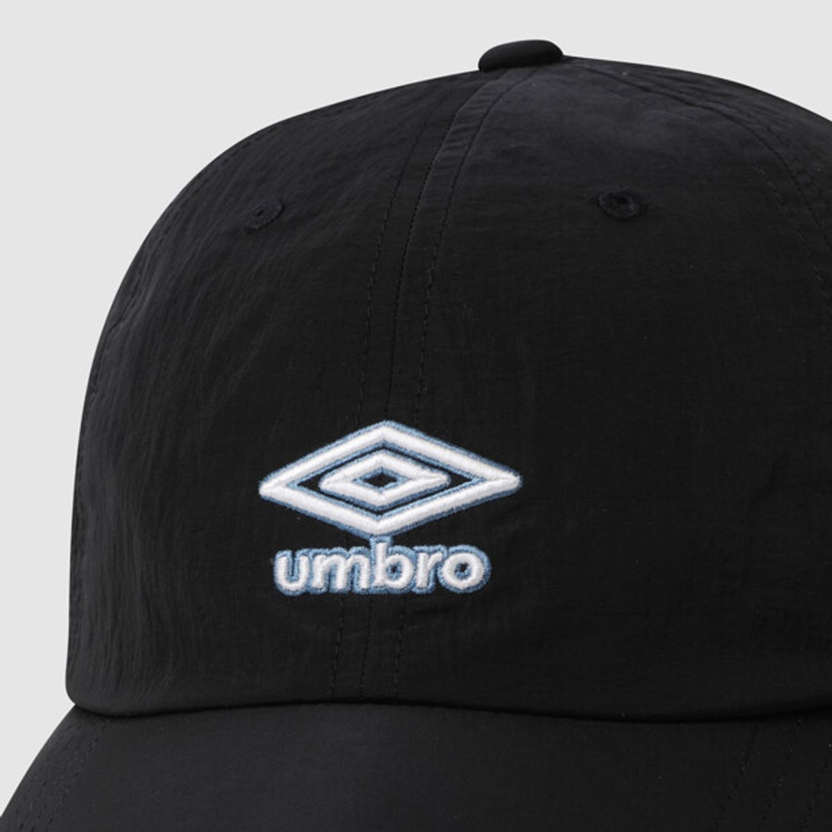 엄브로(UMBRO) 하이 메탈 볼캡 블랙 UR223CCP52